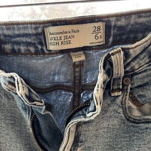 Abercrombie & Fitch Light Blue High-Rise Ankle Jeans